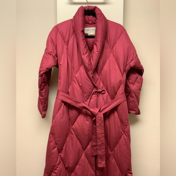 Warm Things Intimates & Sleepwear Maroon Quilted White Down Robe